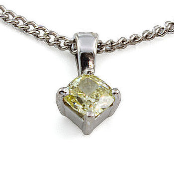 14ct white gold Diamond 0.37ct Pendant with chain